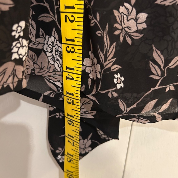 Kismet Size XS Floral Print Camisole - Picture 7 of 11